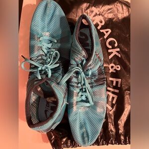 Nike Men’s Running Track